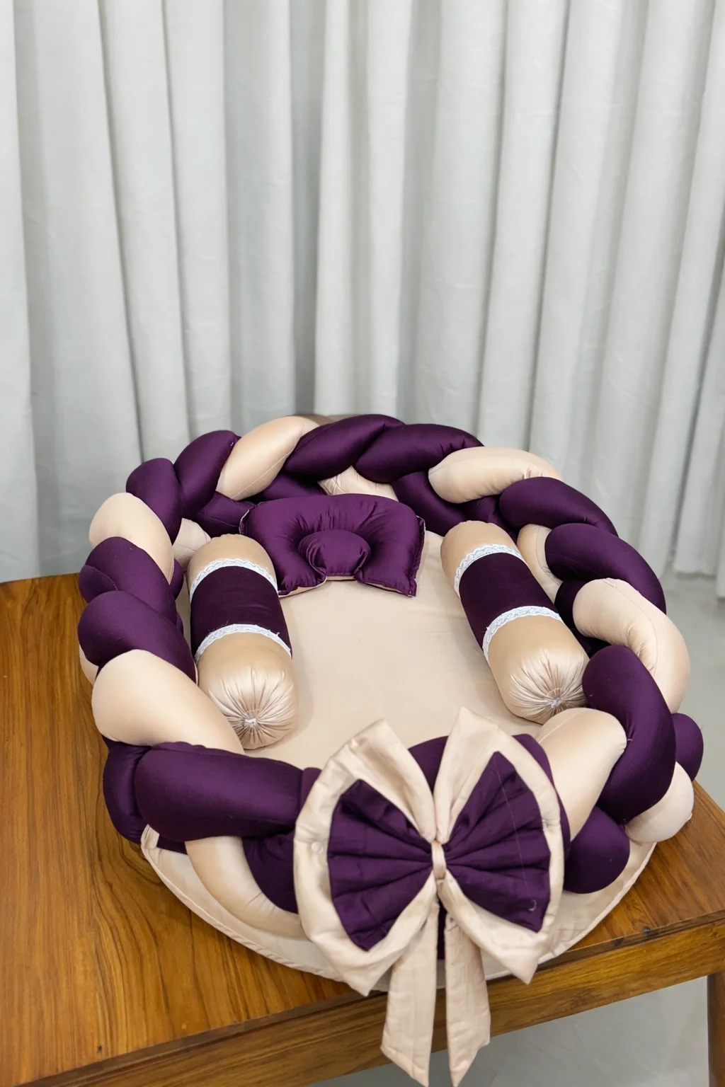 Braided baby bed